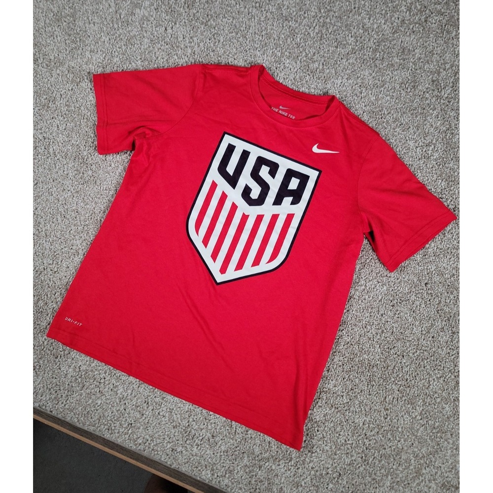 Nike T Shirt Boys XL Red USA Soccer Shield Logo Short Sleeve Tee Performance Fit